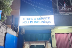 huruf-timbul-akrilik-beckground-acp